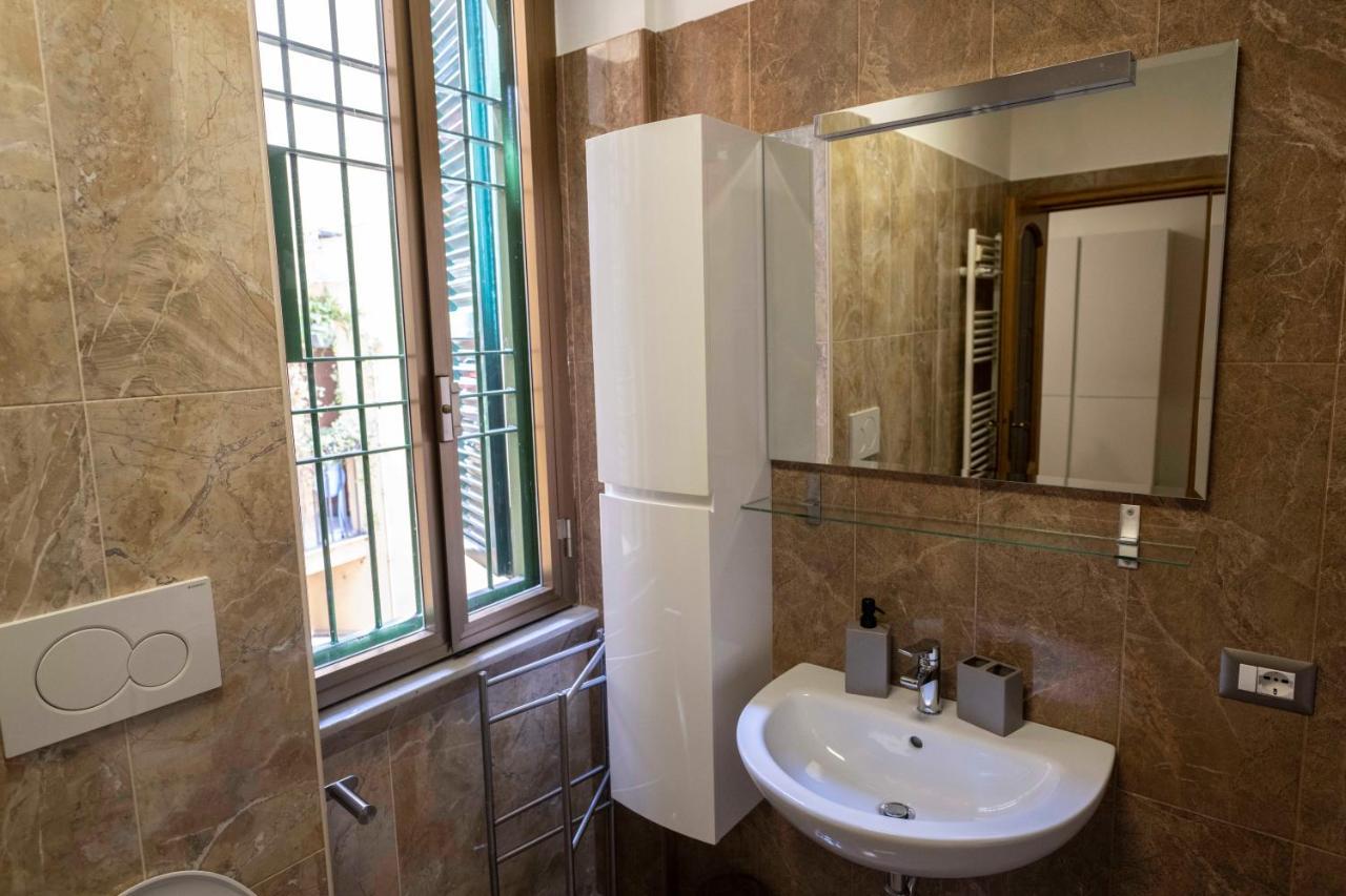 Merulana 209 Apartment - Colle Oppio Rome Bagian luar foto